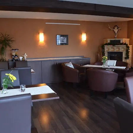 Lukas Restaurant Lounge Bar