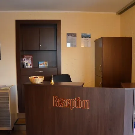 Отель Lukas Restaurant Lounge Bar Шварцхайде