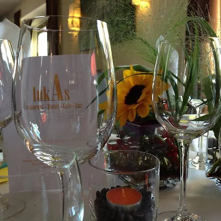 Lukas Restaurant Lounge Bar