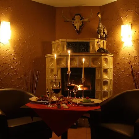 Lukas Restaurant Lounge Bar Отель