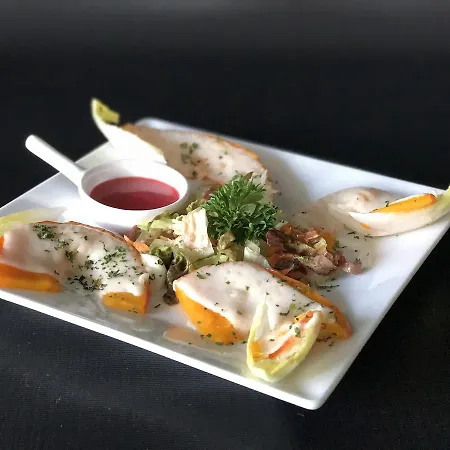 Отель Lukas Restaurant Lounge Bar Шварцхайде