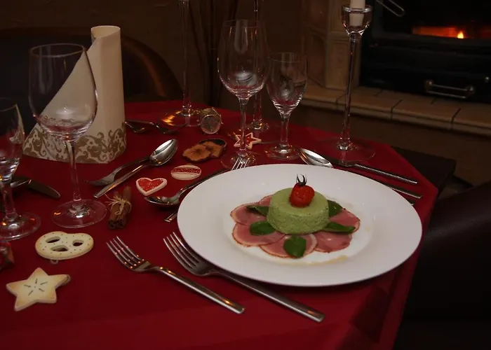 Lukas Restaurant Lounge Bar Hotel