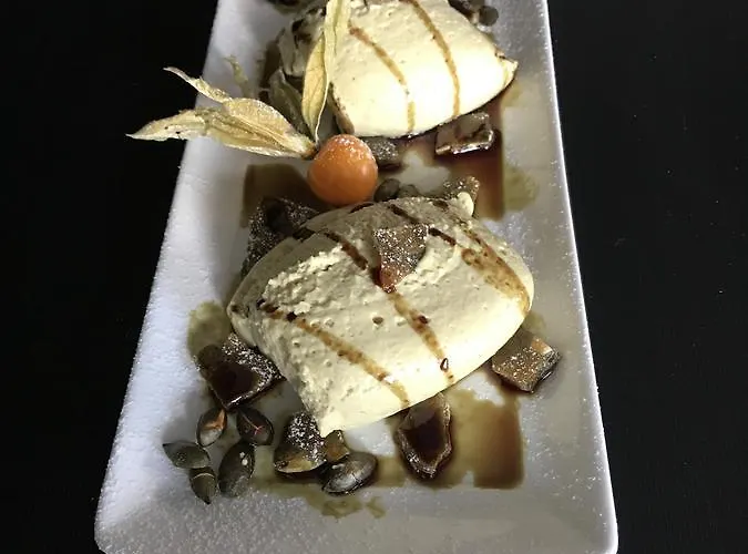 Lukas Restaurant Lounge Bar